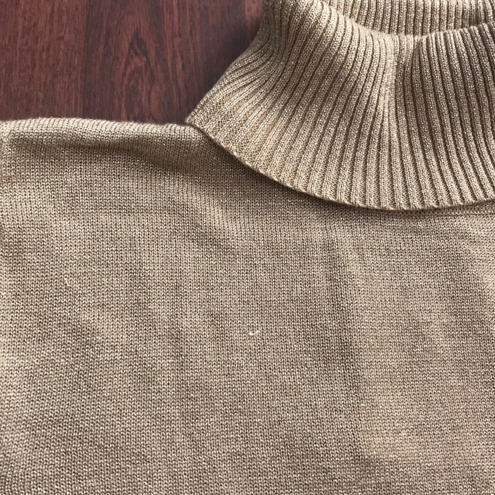 Joseph A gold shimmer turtleneck, brand new